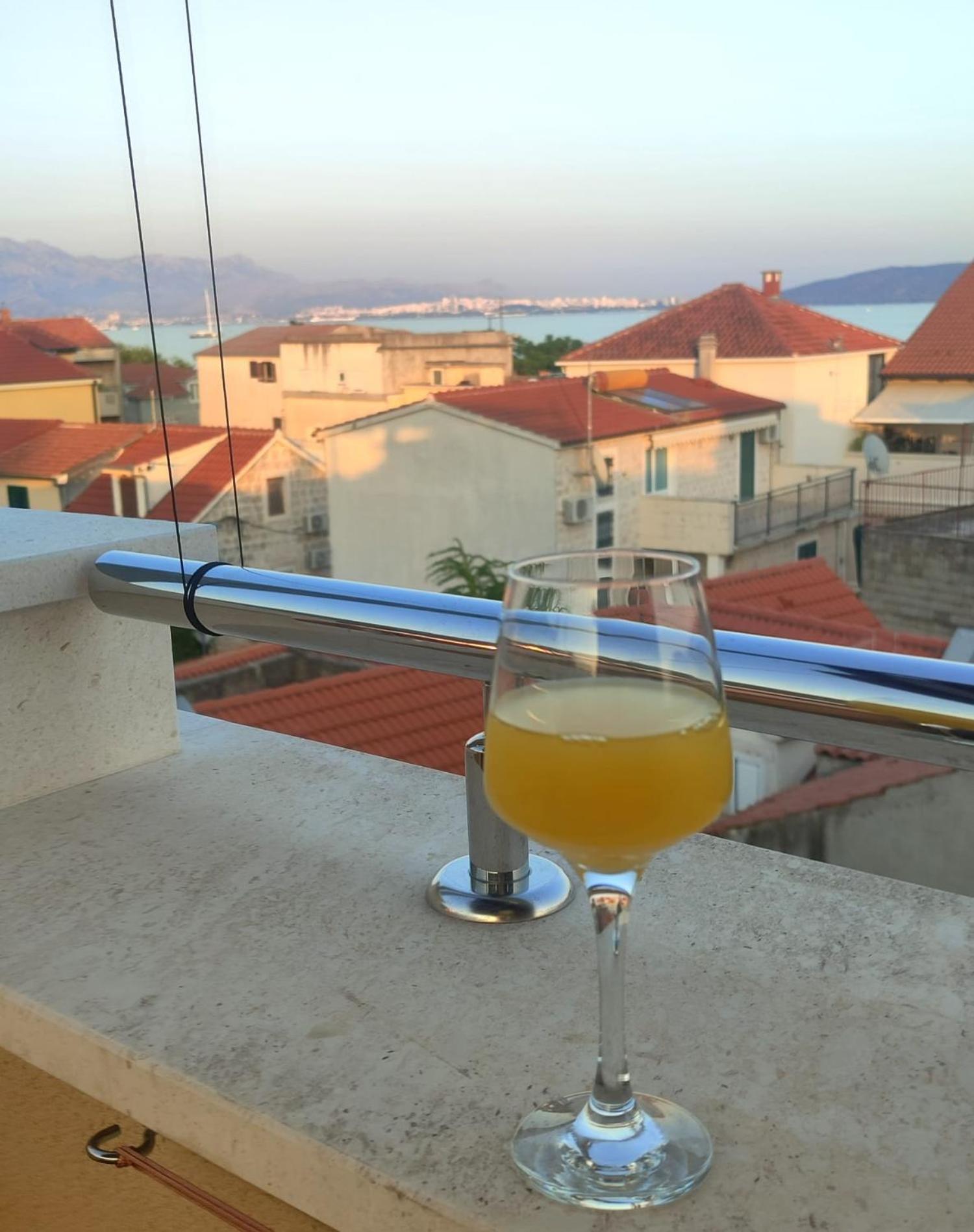 Stonehouse Apartment Dora Kastela Exterior photo
